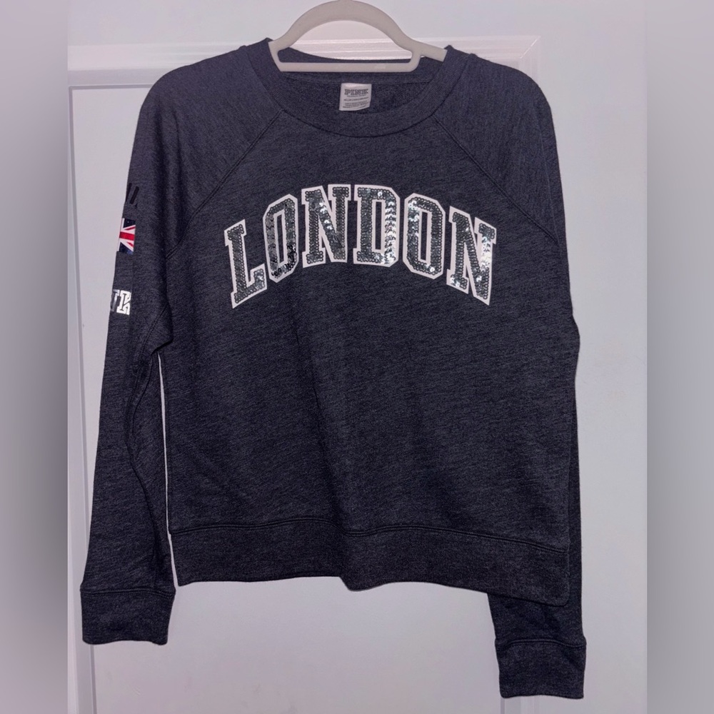 BNWOT - VS PINK “LONDON” sequin crewneck sweatshirt with foiled graphic - XS